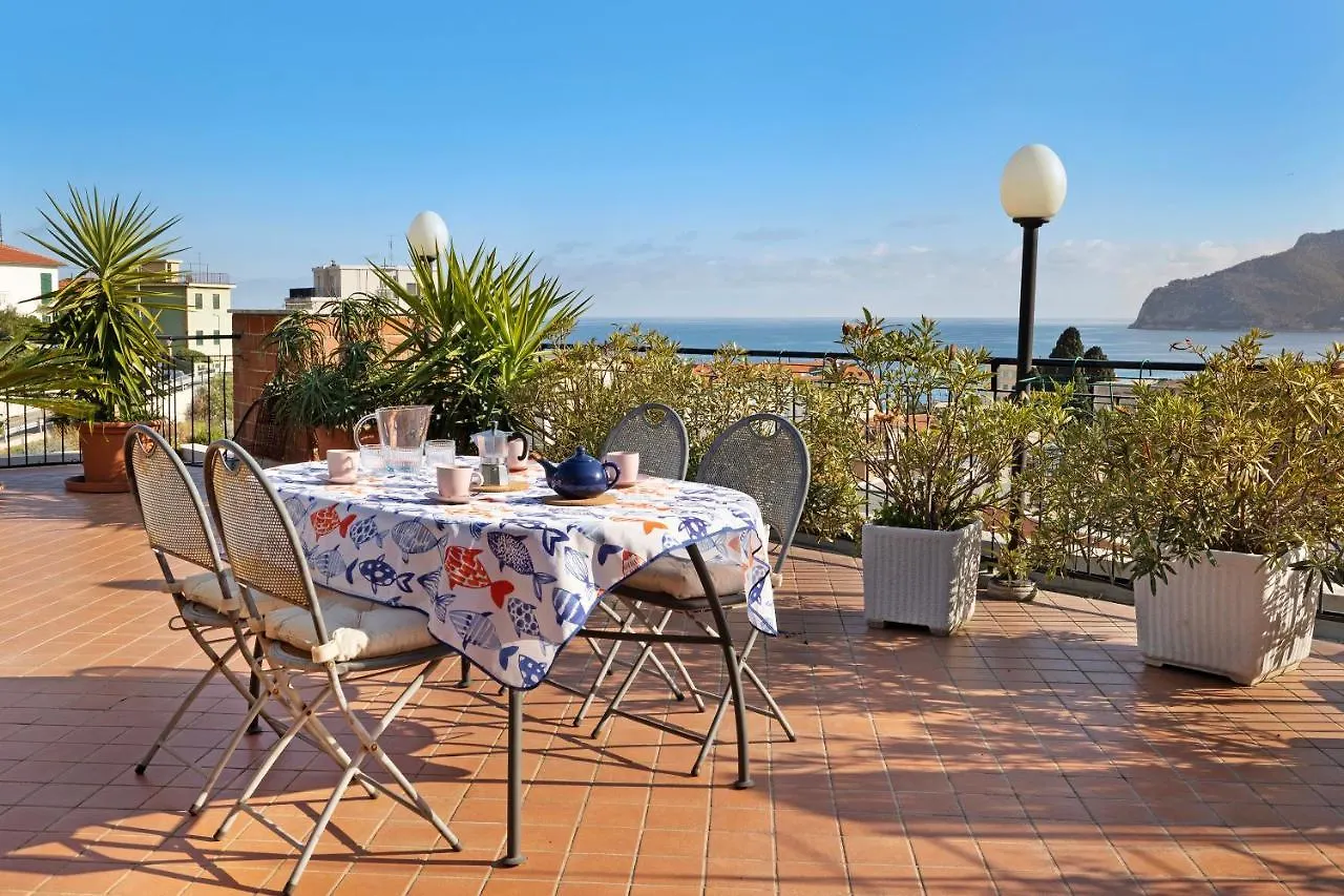 Attico Cielo E Mare Apartment Spotorno