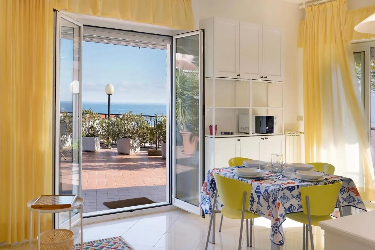 Attico Cielo E Mare Apartment Spotorno Italy